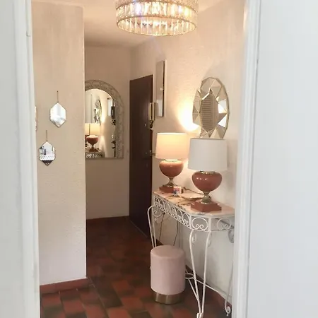 Spacieux Avec Jardin Coeur De St Tropez Saint-Tropez